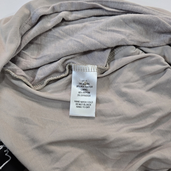 Lulus Beige Long Sleeve Bodysuit -Size XS - Picture 6 of 7